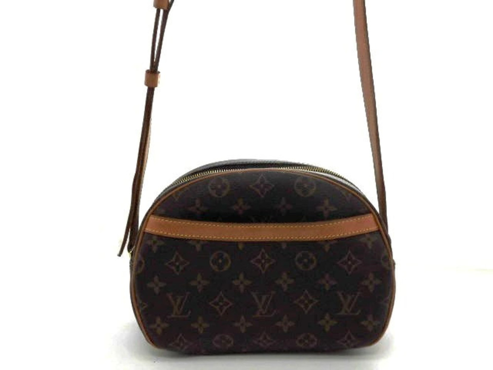 LOUIS VUITTON Blois Crossbody Bag Monogram